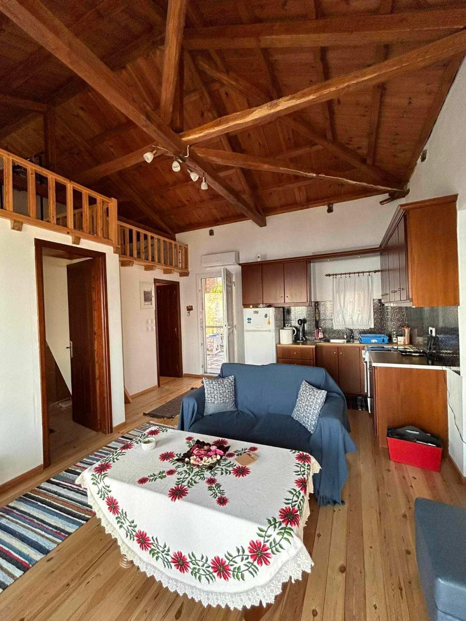 Avgoustina'S Home Glósza Kültér fotó